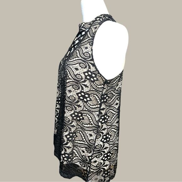 Rue 21 super cute sleeveless lace top with lace up design in front of! - Picture 6 of 8